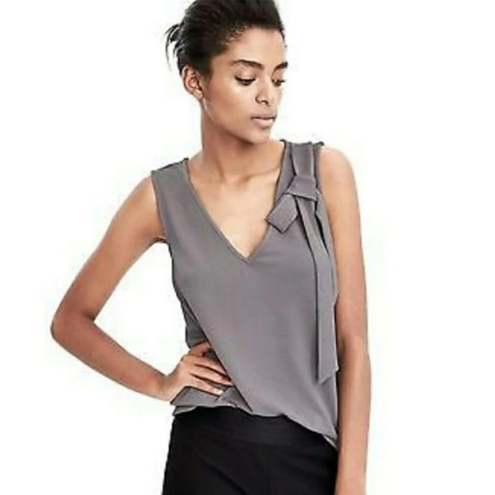 Banana Republic Sleeveless Grey Bow Top